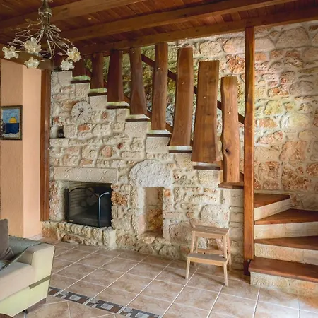 Villa Stone Made Private Pool