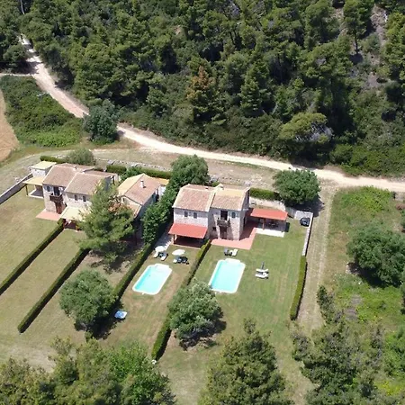 Stone Made Private Pool Willa