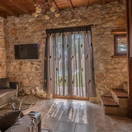 Stone Made Private Pool Vilă *
