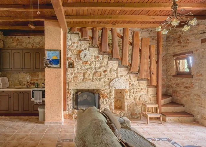 Stone Made Private Pool *