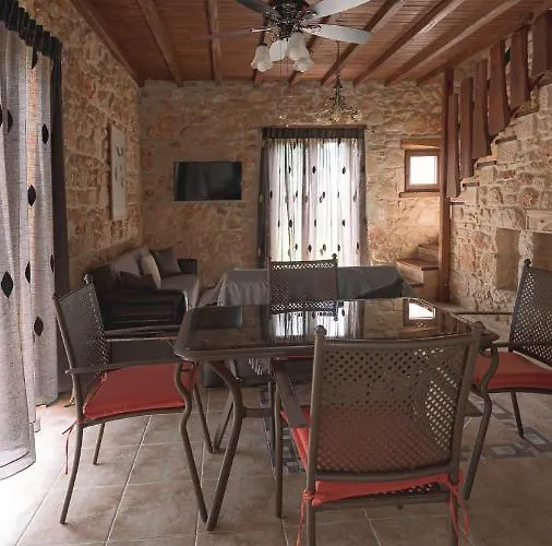 Stone Made Private Pool קריופיגי